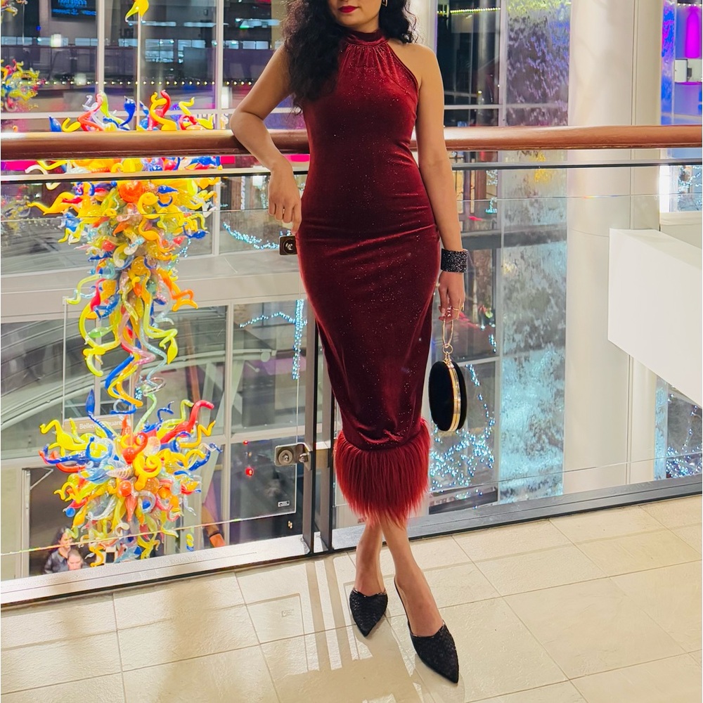 Slim Fit Glittery Furry Hem Halter Neck Elegant Dress